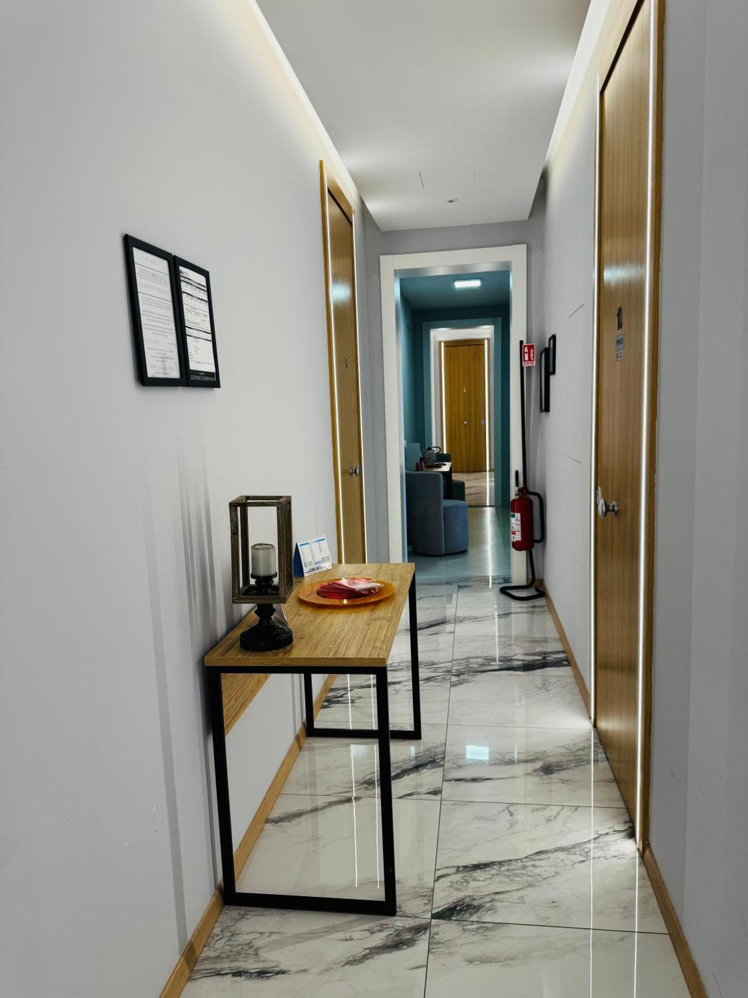 Manhattan Room & Suite Bari Bagian luar foto