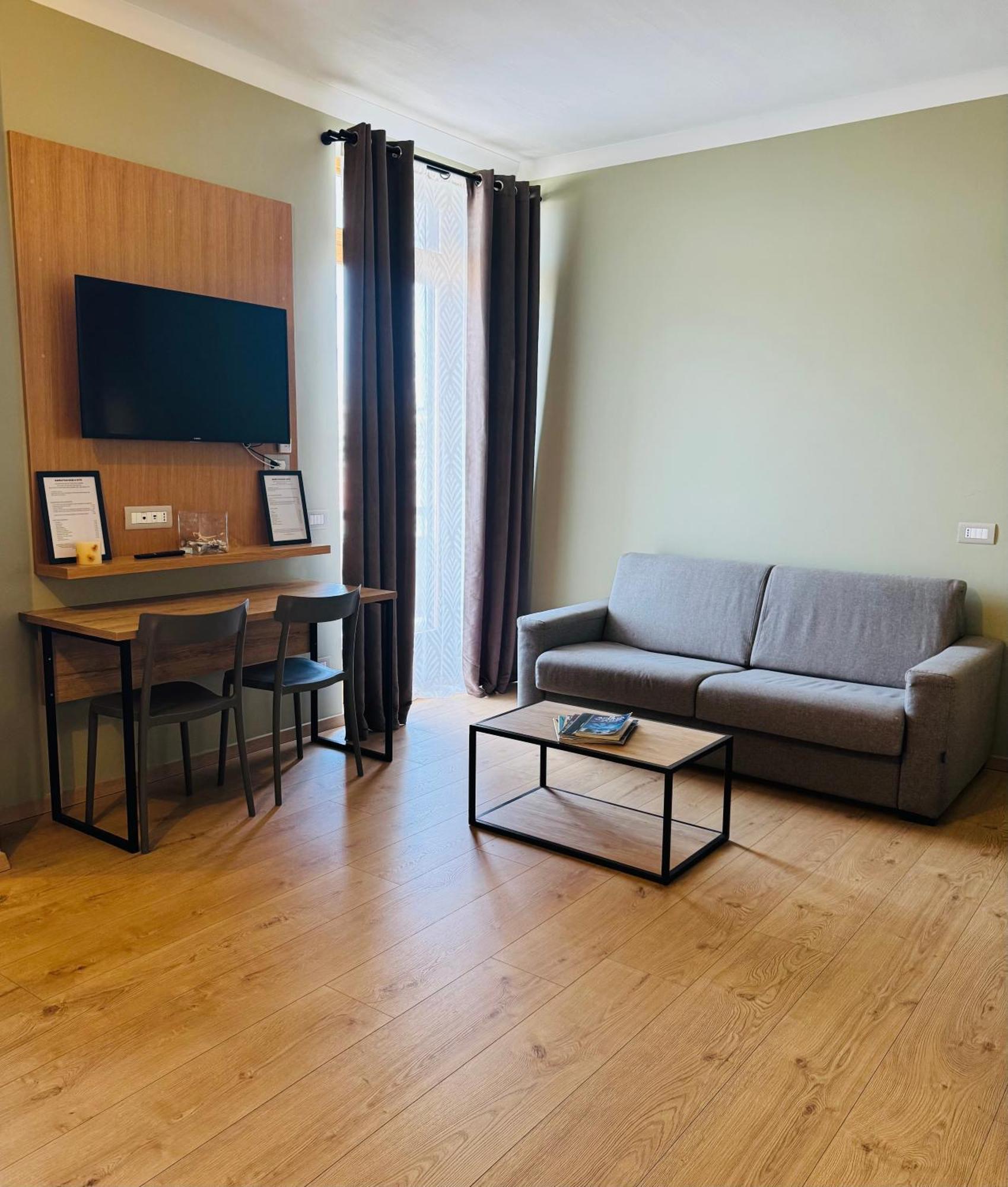 Manhattan Room & Suite Bari Bagian luar foto